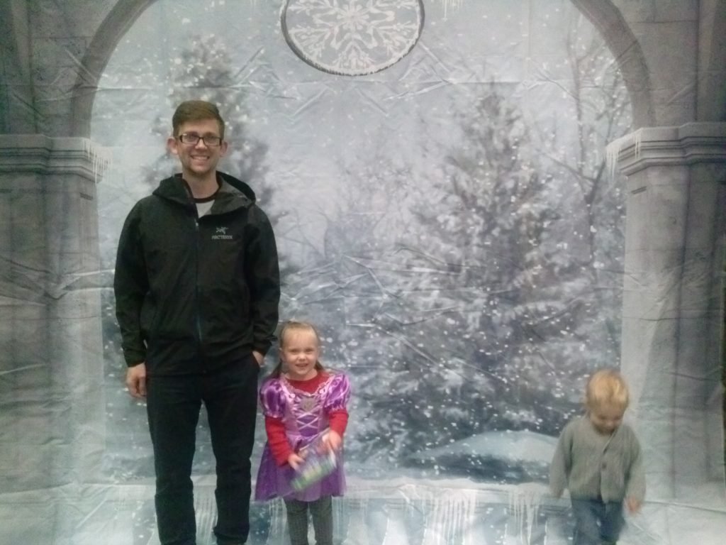 Our library keeps having these super fun picture stations! The kids ask to take pictures every time we go!